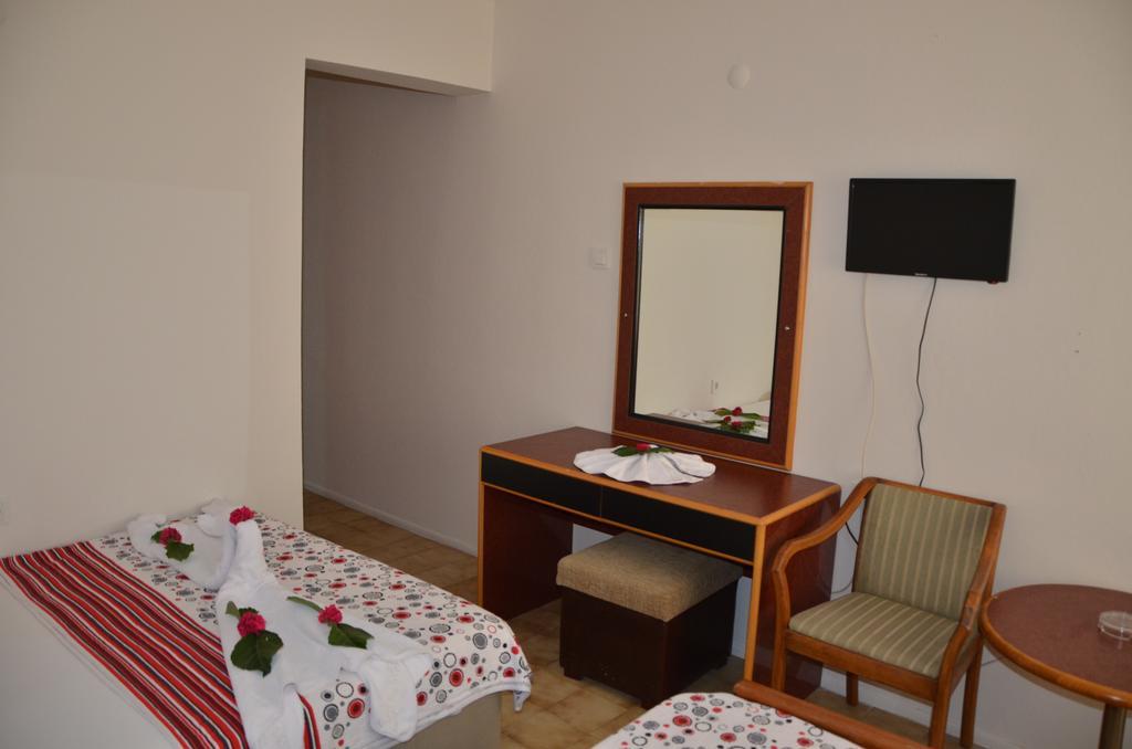 Dilek Hotel Menderes Екстер'єр фото