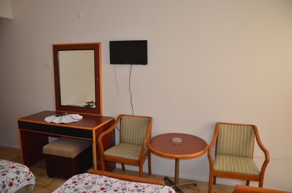 Dilek Hotel Menderes Номер фото